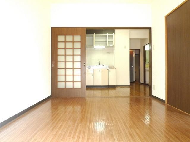 居室・リビング　★６帖洋室★