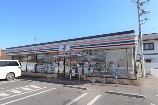 コンビニ　セブンイレブン水戸西原店（コンビニ）まで600m