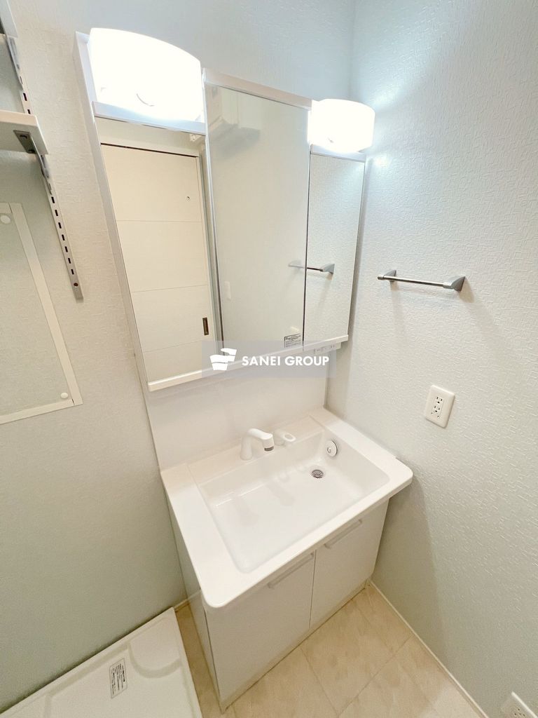 洗面設備　同仕様