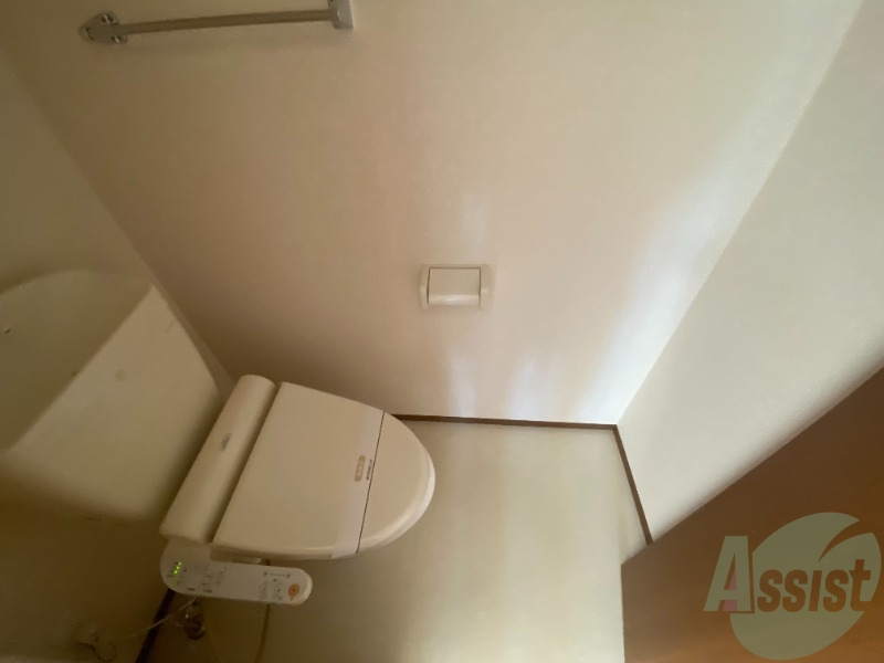 トイレ　温水洗浄便座は使い勝手もよく嬉しいですね。