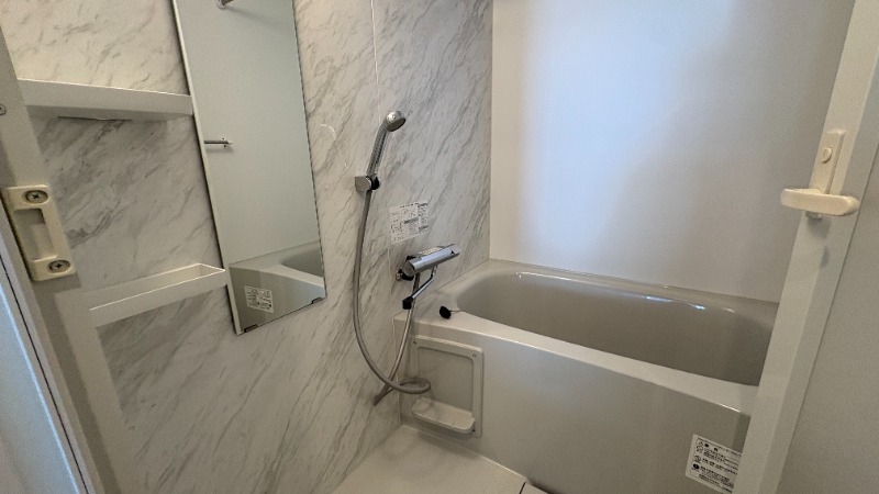 バス・シャワールーム　バスルーム