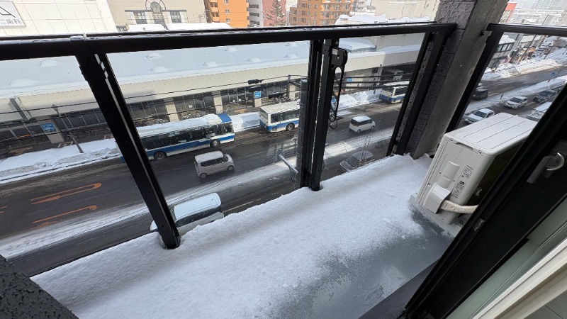 バルコニー　バルコニー