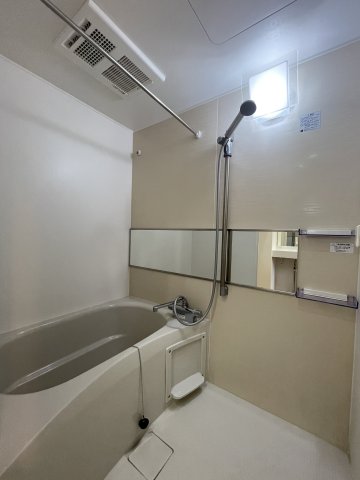 バス・シャワールーム　お風呂です