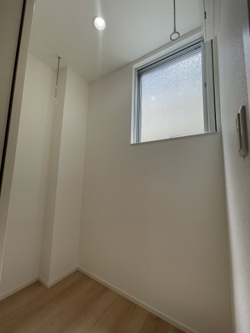 バルコニー　雨の日でも安心のサンルームです