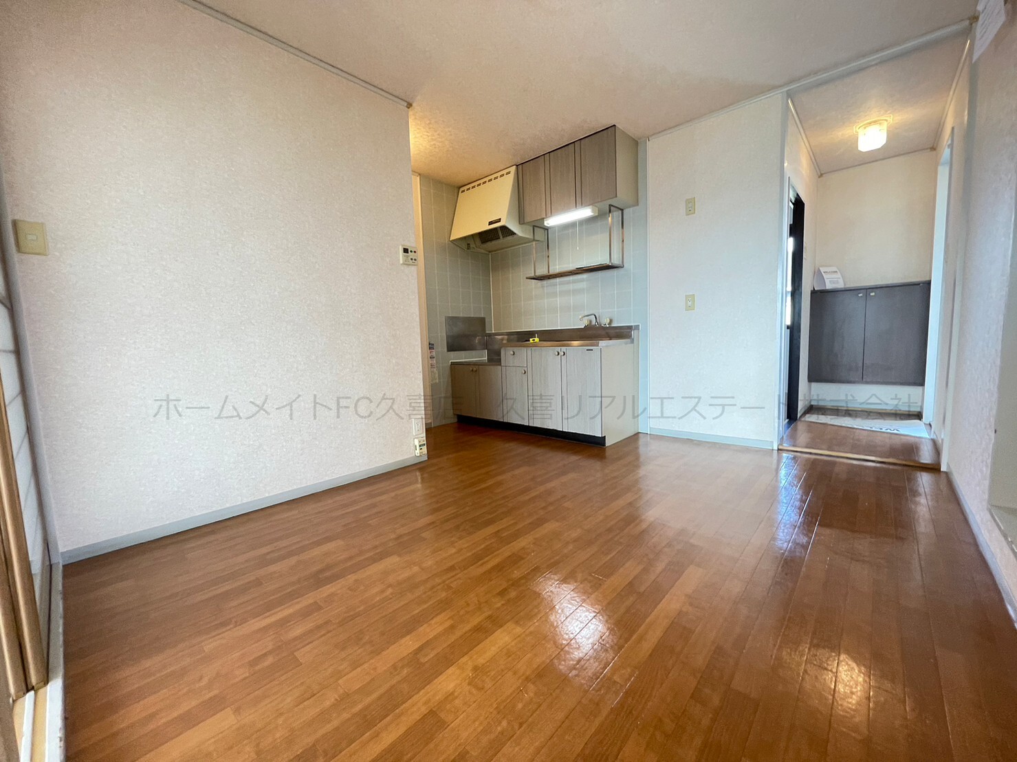 居室・リビング　同建物別号室