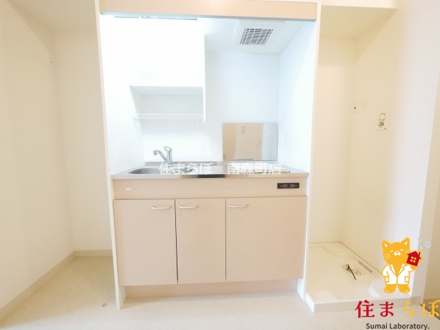 キッチン　「ただの部屋探しじゃない。“あなたの暮らし”探しです。」