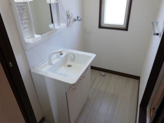 洗面設備　【脱衣場】＊参考画像