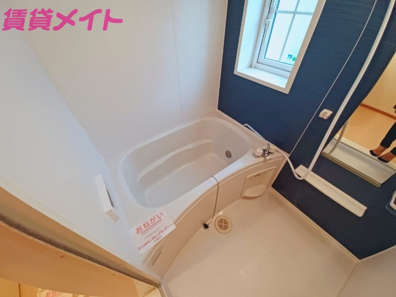 バス・シャワールーム　反転タイプ参考写真