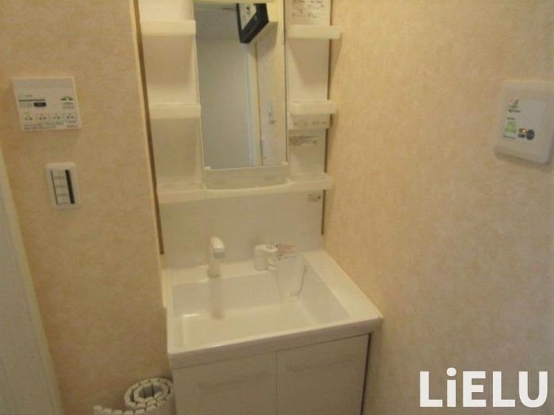 洗面設備　同シリーズ物件のモデルルームになります※現況優先