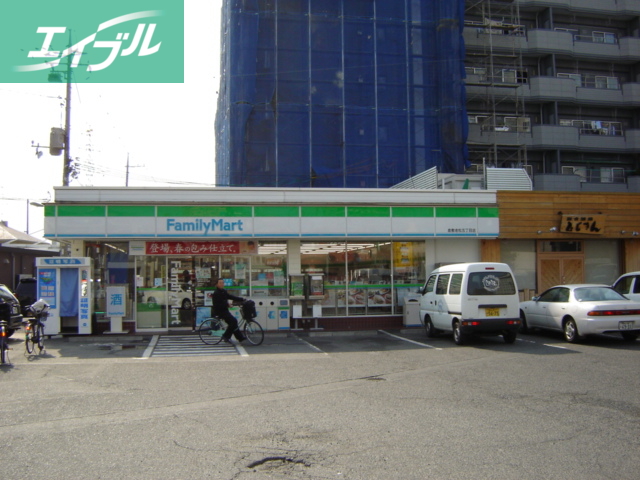 コンビニ　ファミリーマート老松店（コンビニ）（コンビニ）まで760m