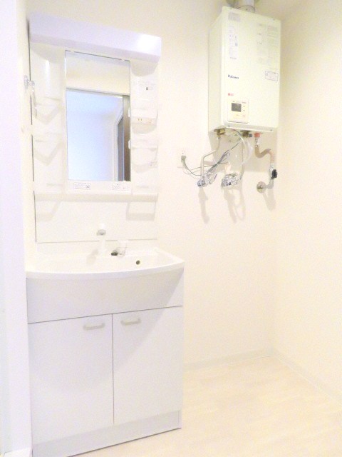 洗面設備　シャンプードレッサー付きです♪