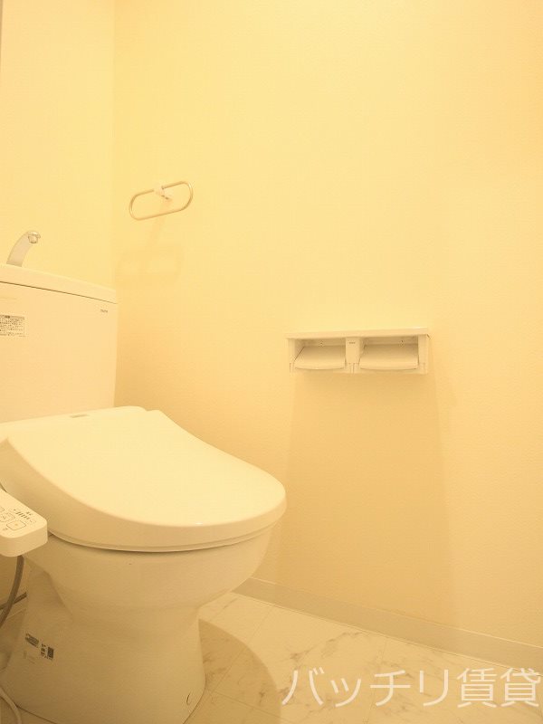 トイレ　同型イメージの為、現状を優先致します。