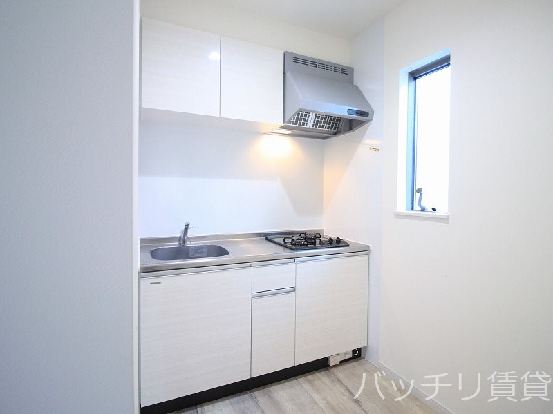 キッチン　同型イメージの為、現状を優先致します。