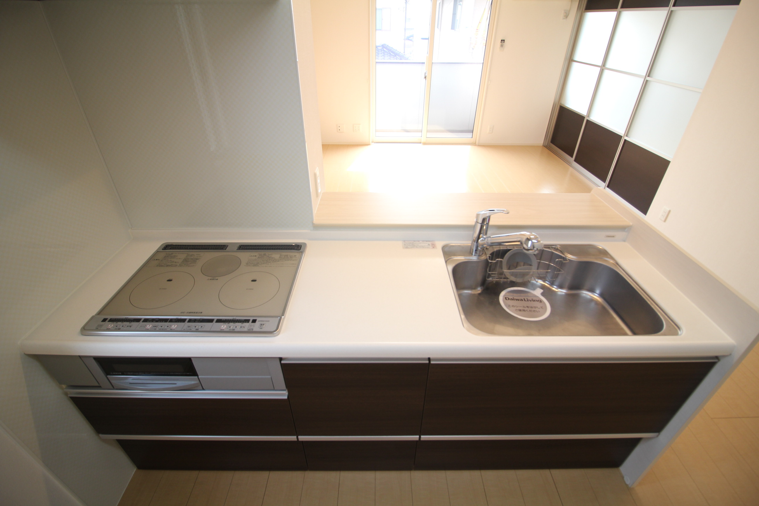 キッチン　IHクッキングヒーター採用なのでお手入れ簡単◎