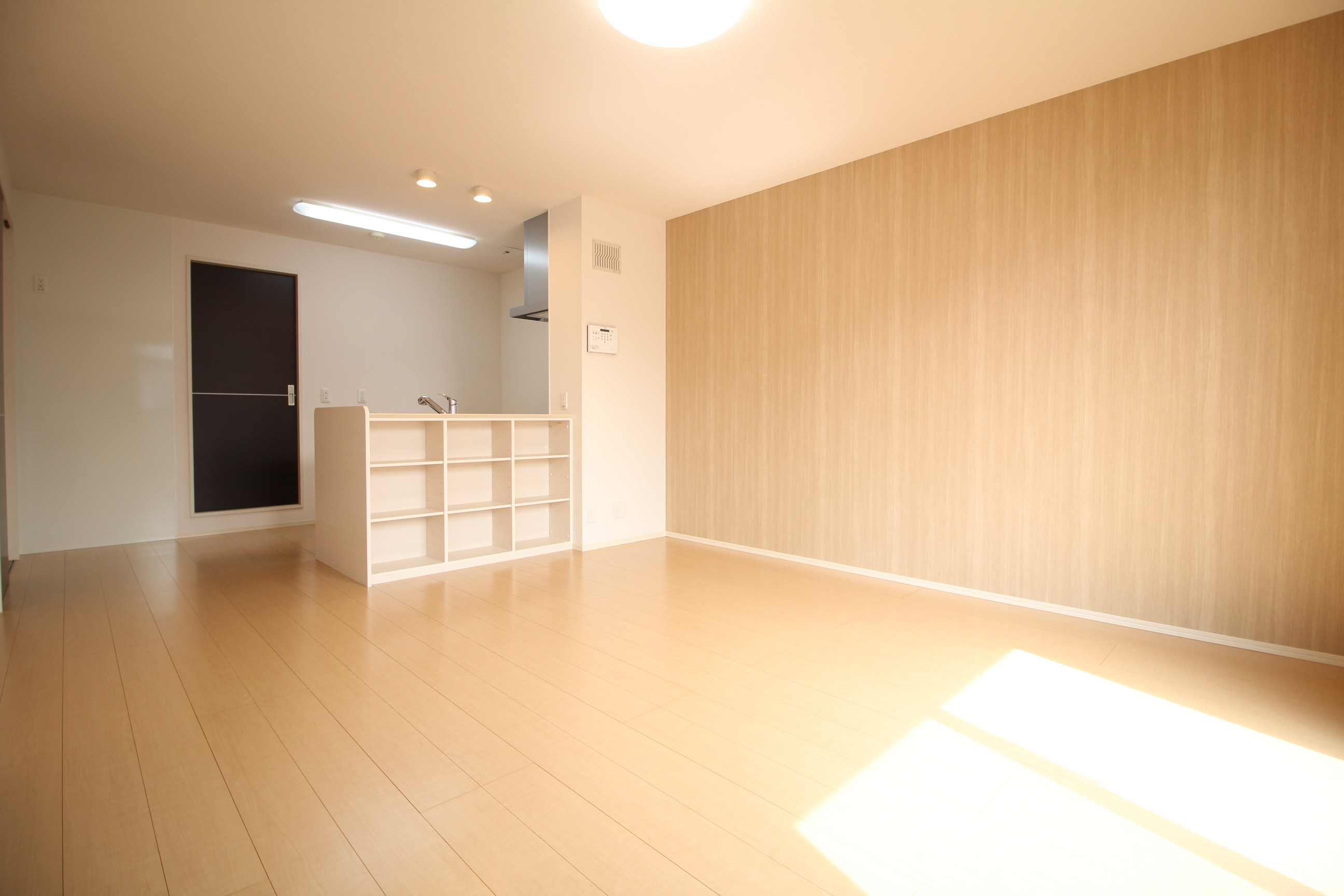 居室・リビング　14帖の広々したリビング♪