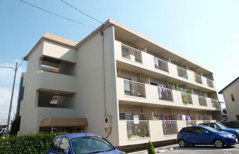 建物外観　落ち着いた雰囲気の外観です