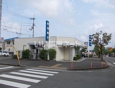 銀行　四国銀行横浜ニュータウン出張所（銀行）まで1294m