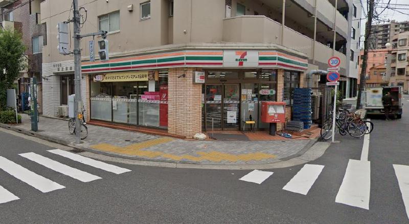 コンビニ　コンビニ（コンビニ）まで350m