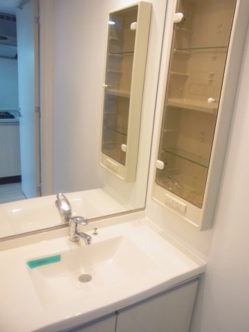 洗面設備　※参考写真