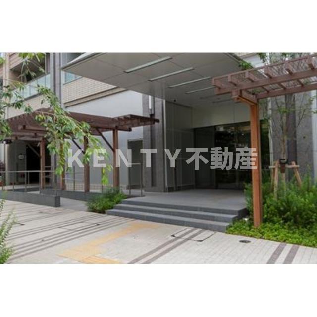 エントランス　清潔なエントランスです