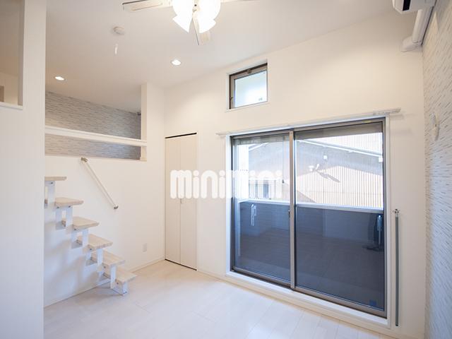 居室・リビング　ロフト付きのお洒落な築浅１Ｋ