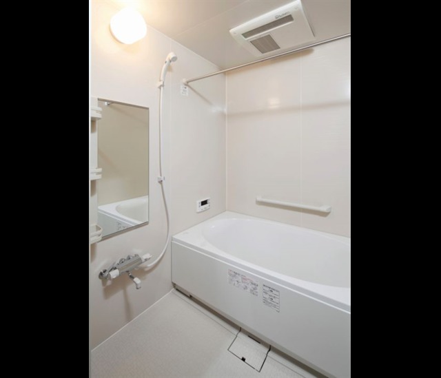 バス・シャワールーム　写真はイメージです。色仕様は現況優先となります。