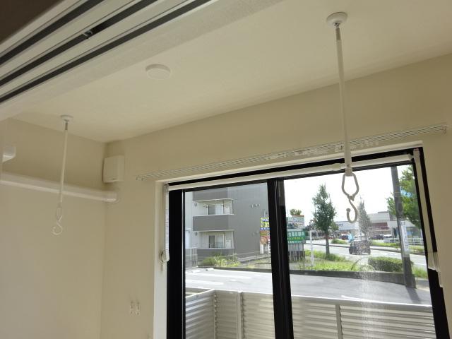 その他設備　室内物干し