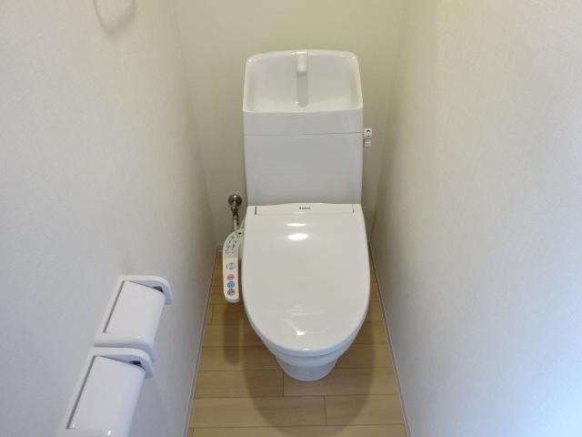 トイレ　シャワー付トイレ
