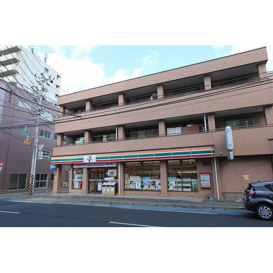 コンビニ　セブンイレブン仙台荒町店（コンビニ）まで600m