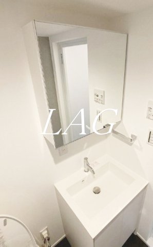 洗面設備　独立洗面台です。