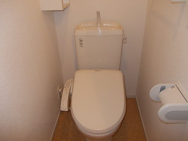 トイレ　コンパクトで使いやすいトイレです
