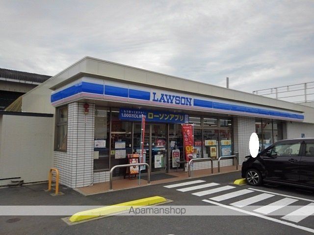 コンビニ　ローソン坂出白金町店（コンビニ）まで700m