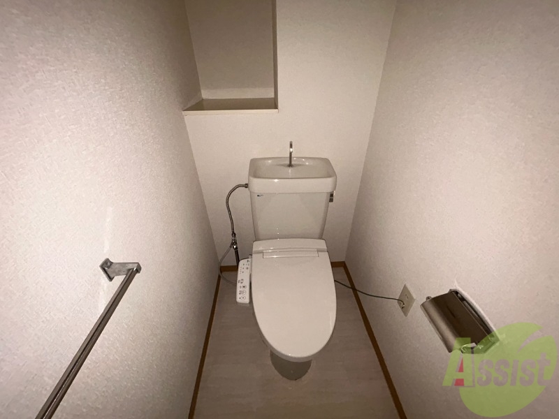 トイレ　トイレは清潔感があり安心して使用できそうです。