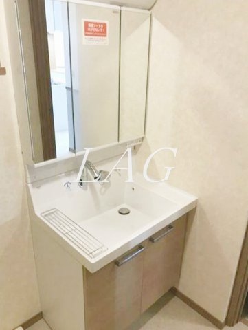 洗面設備　独立洗面台です。