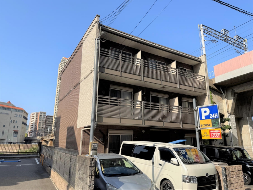 建物外観　宝塚南口駅まで徒歩3分　好立地な条件！！