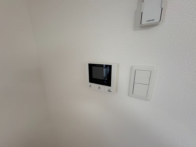 セキュリティ　ＴＶモニター付インターホンです。来客者の顔が見えるので安心！