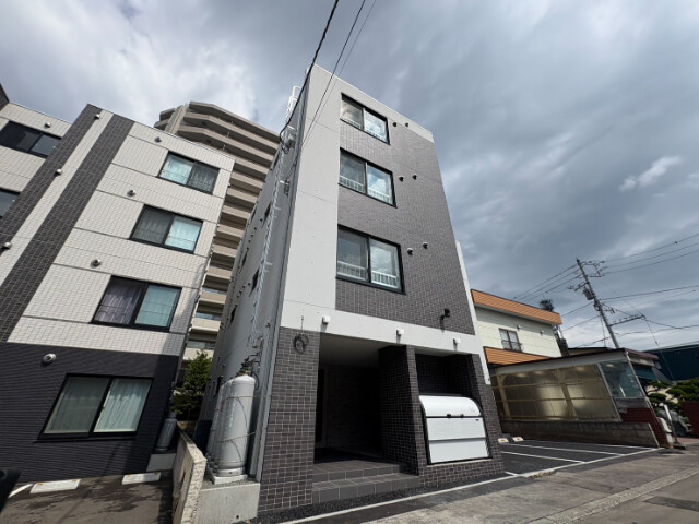 建物外観　札幌市西区発寒四条「ラフィーネ発寒南II」