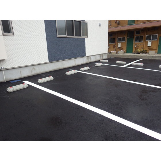 駐車場　現状優先
