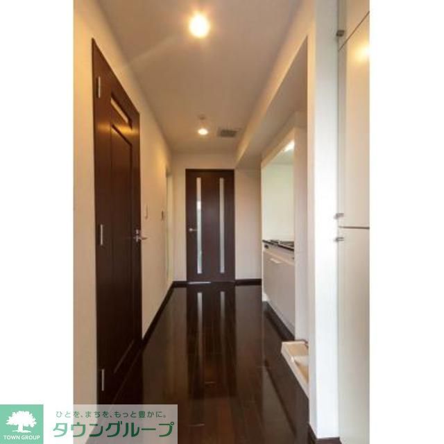 玄関　※写真は同タイプ住戸です。