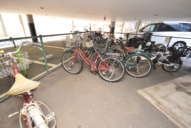 エントランス　駐輪場