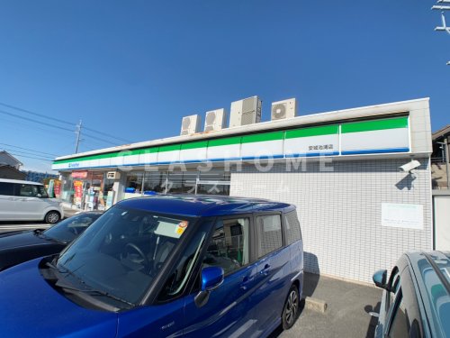 コンビニ　ファミリーマート 安城池浦店（コンビニ）まで388m