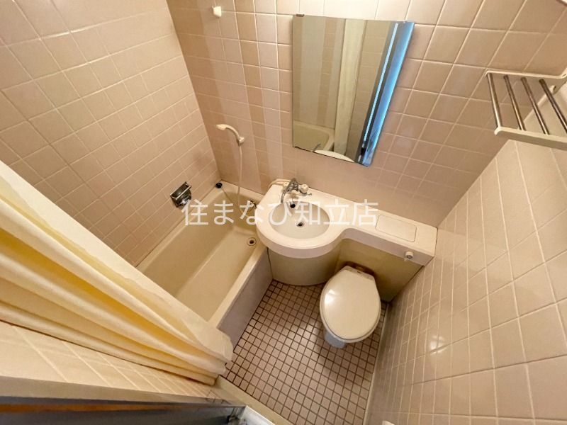 バス・シャワールーム　同型別部屋写真