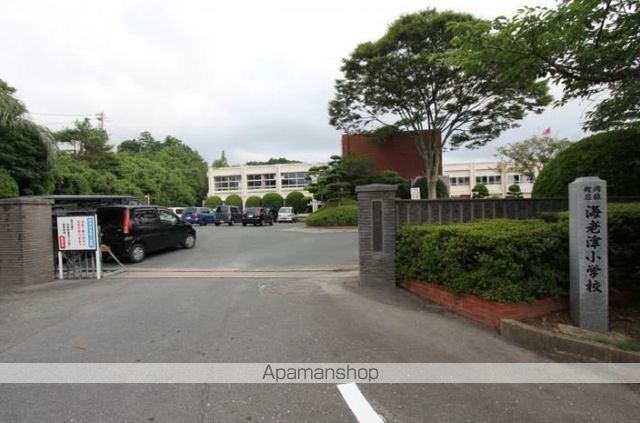 小学校　海老津小学校（小学校）まで802m