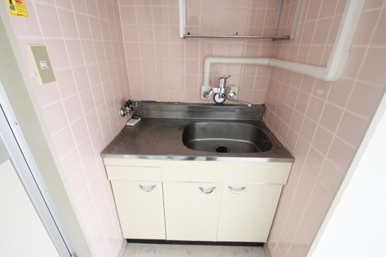 キッチン　※別部屋の写真です