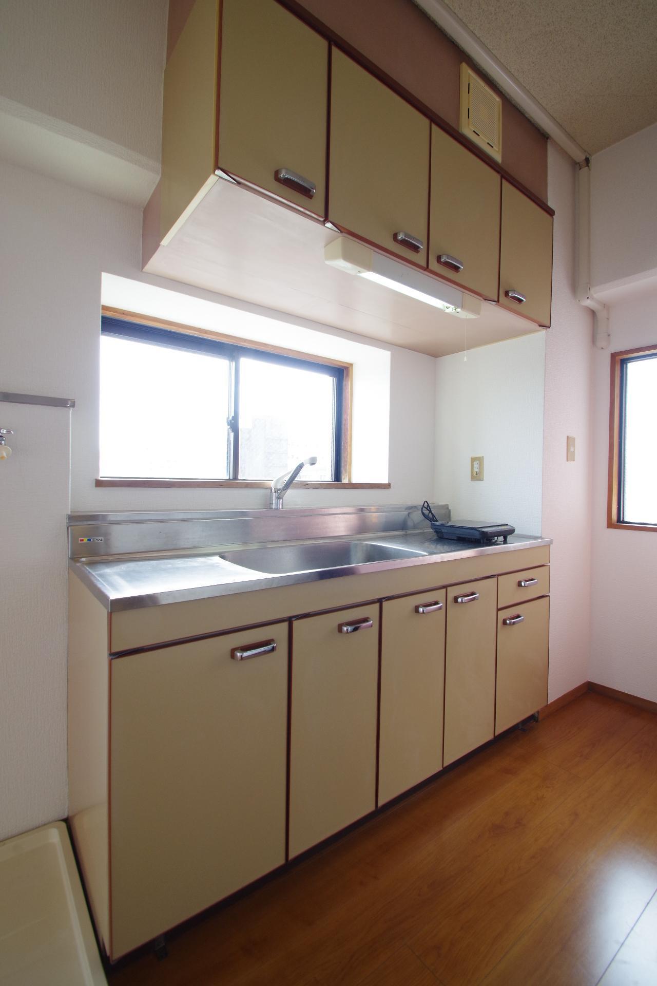 メゾンドアレイ新町のキッチン写真