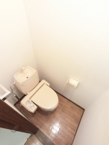 京成千原線 ちはら台駅 徒歩22分 2階建 築30年のトイレ写真