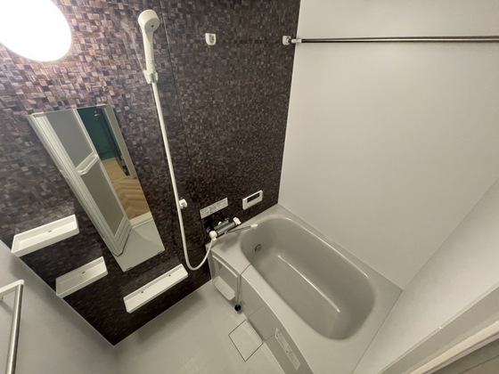 バス・シャワールーム　※別部屋の写真です