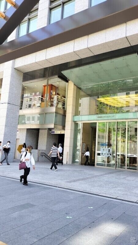 ショッピングセンター　淀屋橋odona（ショッピングセンター）まで1271m