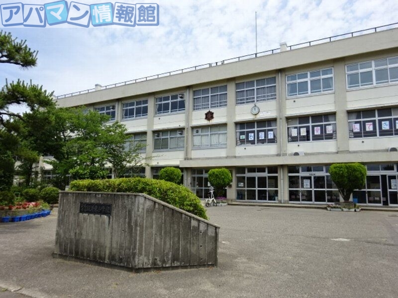 小学校　新潟市立坂井東小学校（小学校）まで604m