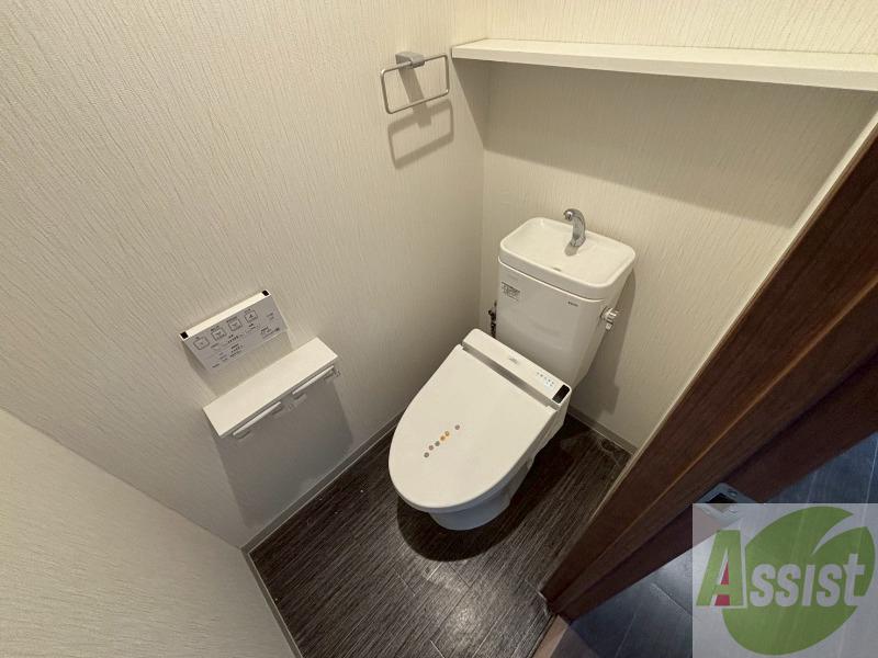 トイレ　トイレです。ウォシュレット付を探している方、おすすめです。